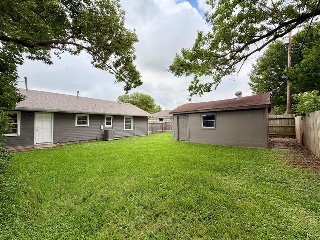 3009 Robinson Boulevard, Texas City, TX 77590