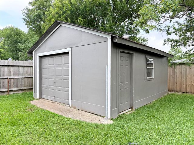 3009 Robinson Boulevard, Texas City, TX 77590