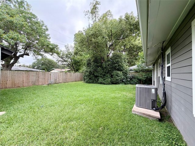 3009 Robinson Boulevard, Texas City, TX 77590
