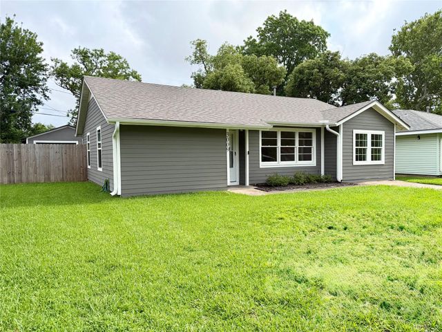 3009 Robinson Boulevard, Texas City, TX 77590
