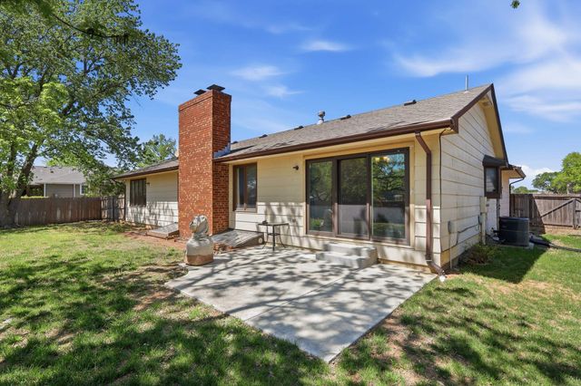 217 W Douglas Ave, Andover, KS 67002