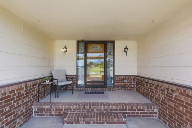 217 W Douglas Ave, Andover, KS 67002