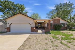 217 W Douglas Ave, Andover, KS 67002