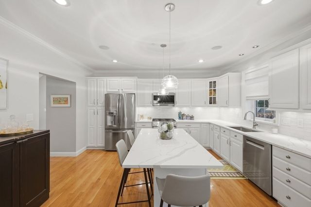 923 Lagrange 923, Boston, MA 02132