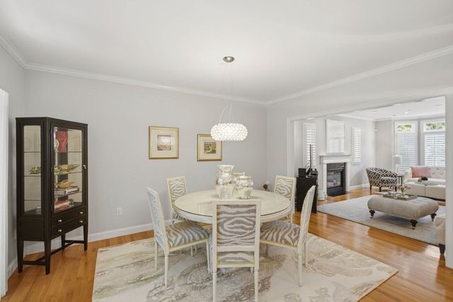 923 Lagrange 923, Boston, MA 02132