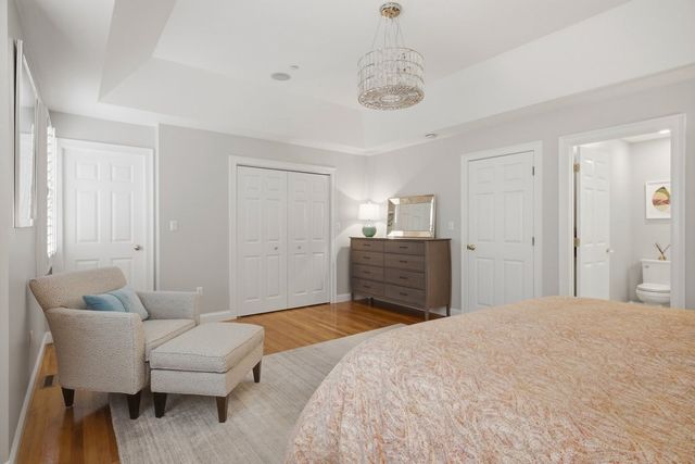 923 Lagrange 923, Boston, MA 02132