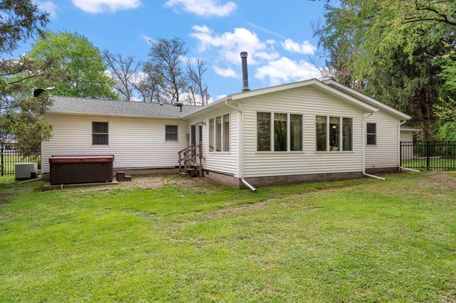 474 S 200 W, Valparaiso, IN 46385