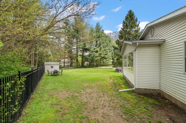474 S 200 W, Valparaiso, IN 46385