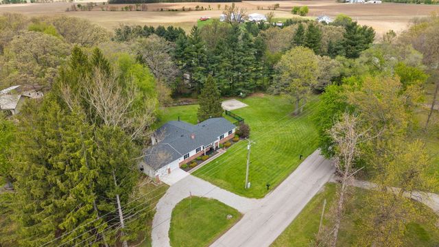 474 S 200 W, Valparaiso, IN 46385