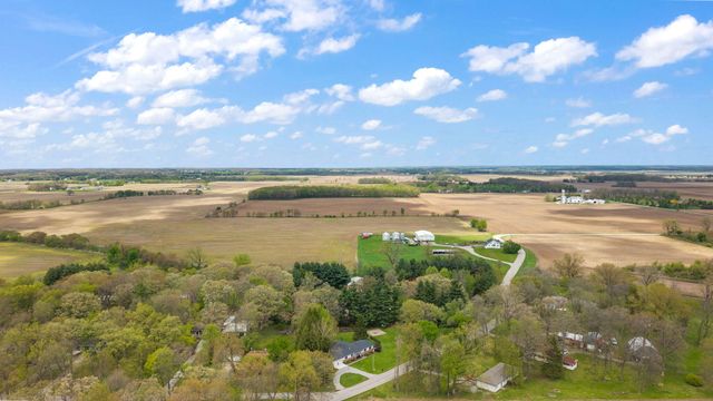 474 S 200 W, Valparaiso, IN 46385