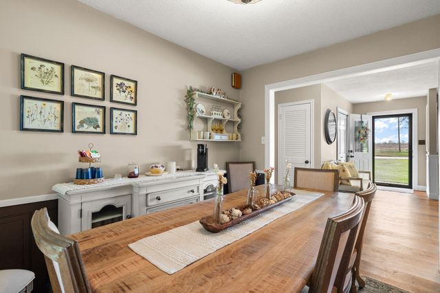 474 S 200 W, Valparaiso, IN 46385