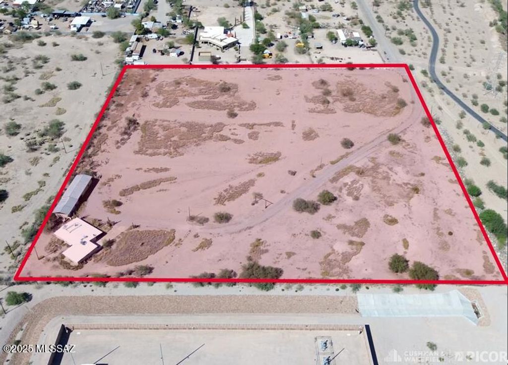 3001 S Cottonwood Lane, Tucson, AZ 85713