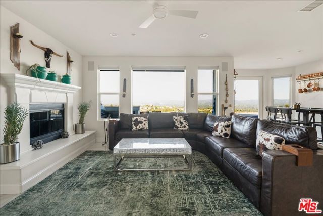 7450 Wiscasset Drive, West Hills (los Angeles), CA 91304