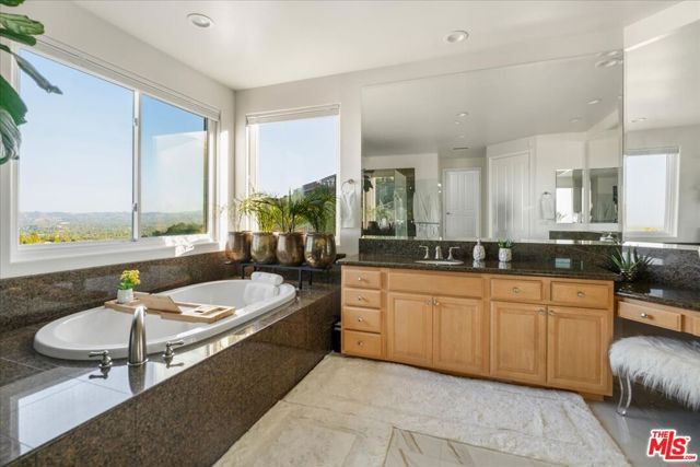 7450 Wiscasset Drive, West Hills (los Angeles), CA 91304