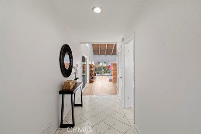 20 Mandrake, Irvine, CA 92612