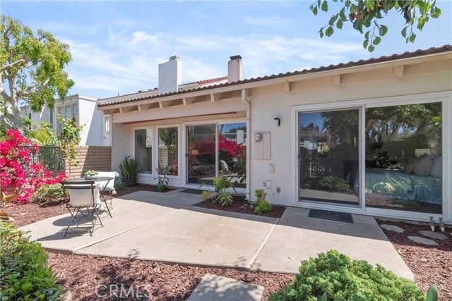 20 Mandrake, Irvine, CA 92612