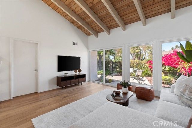 20 Mandrake, Irvine, CA 92612