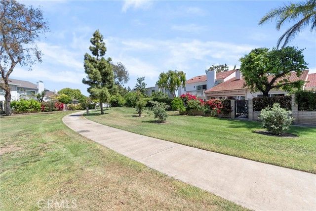 20 Mandrake, Irvine, CA 92612