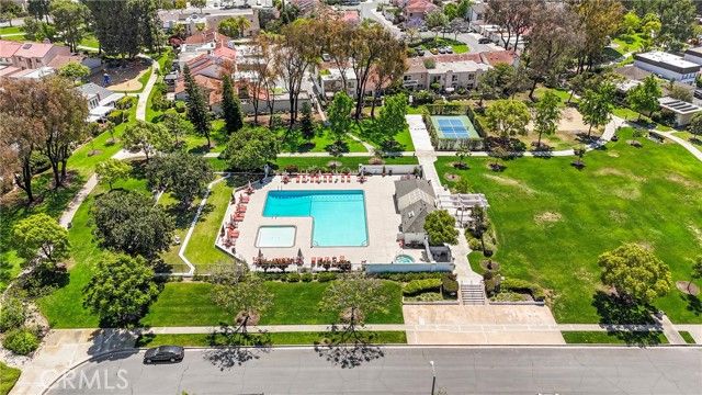 20 Mandrake, Irvine, CA 92612