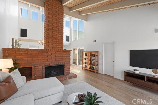 20 Mandrake, Irvine, CA 92612