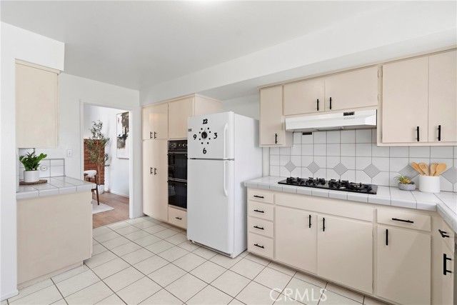 20 Mandrake, Irvine, CA 92612