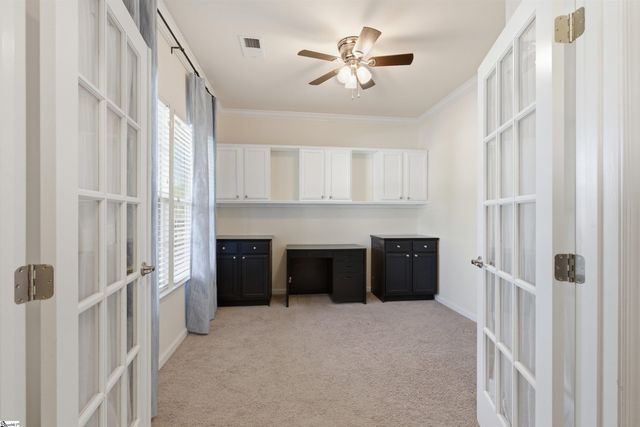 463 Shoreline Boulevard, Boiling Springs, SC 29316