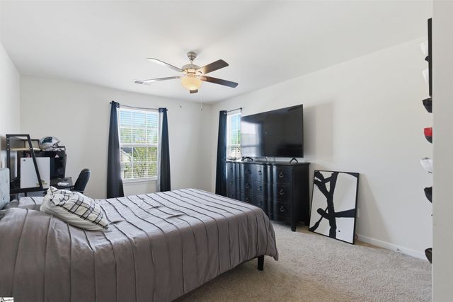 463 Shoreline Boulevard, Boiling Springs, SC 29316