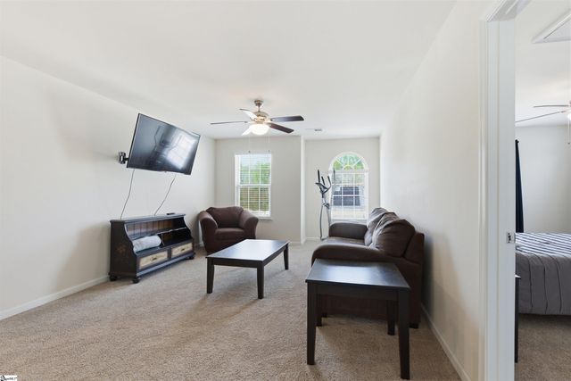 463 Shoreline Boulevard, Boiling Springs, SC 29316