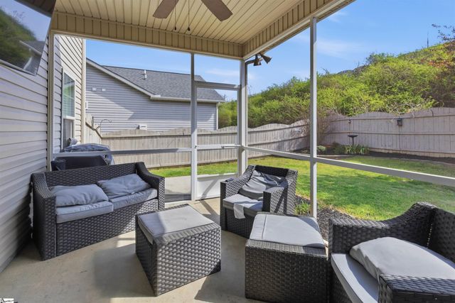 463 Shoreline Boulevard, Boiling Springs, SC 29316