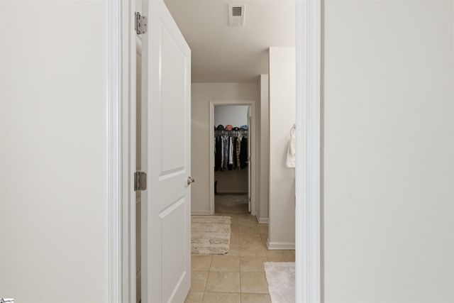 463 Shoreline Boulevard, Boiling Springs, SC 29316