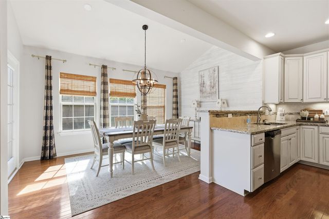 463 Shoreline Boulevard, Boiling Springs, SC 29316