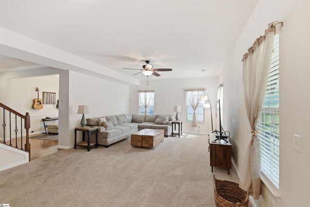 463 Shoreline Boulevard, Boiling Springs, SC 29316