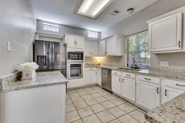 2922 Calendar Lake Drive, Missouri City, TX 77459