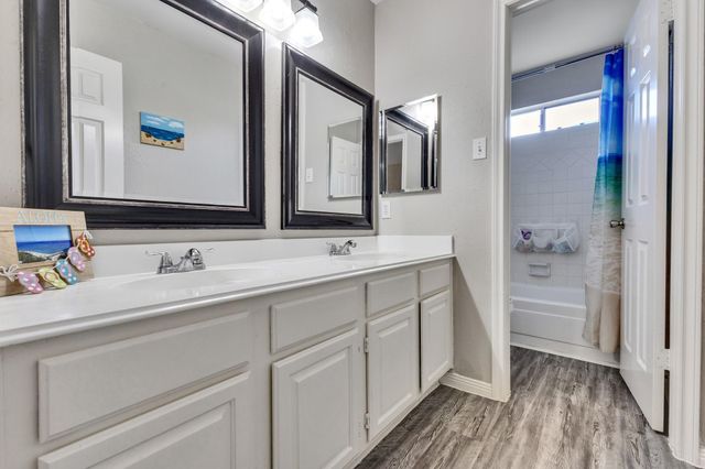 2922 Calendar Lake Drive, Missouri City, TX 77459