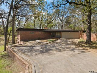 101 Bluebird St, Mt Pleasant, TX 75455