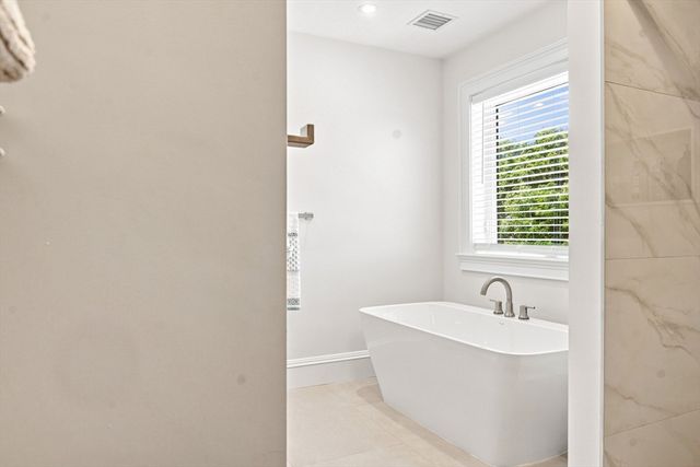 7 Breer St, Brockton, MA 02301