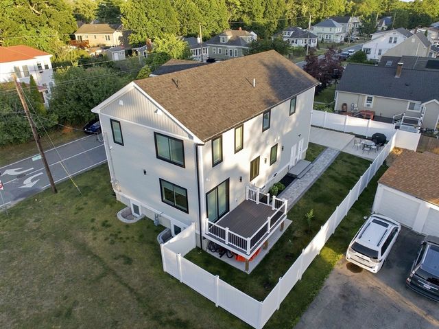 7 Breer St, Brockton, MA 02301