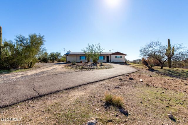 875 W PALO VERDE Drive, Wickenburg, AZ 85390