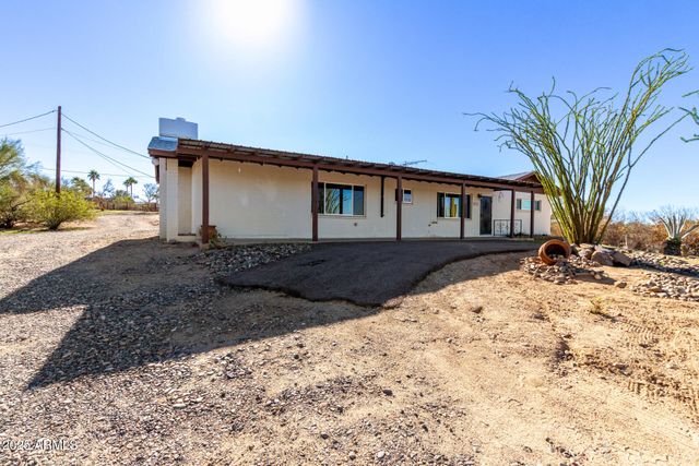 875 W PALO VERDE Drive, Wickenburg, AZ 85390