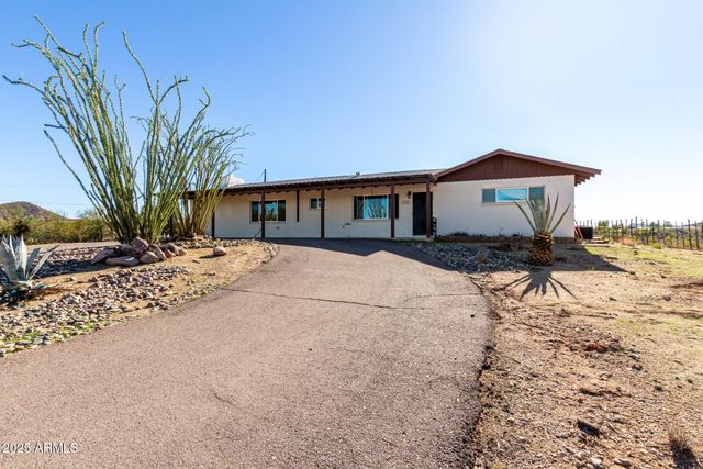 875 W PALO VERDE Drive, Wickenburg, AZ 85390