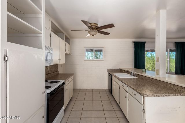 875 W PALO VERDE Drive, Wickenburg, AZ 85390