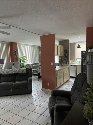 4222 Inverrary Boulevard 4109, Lauderhill, FL 33319