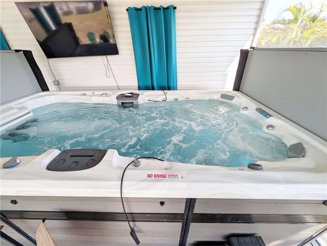 1007 77TH STREET E, Palmetto, FL 34221