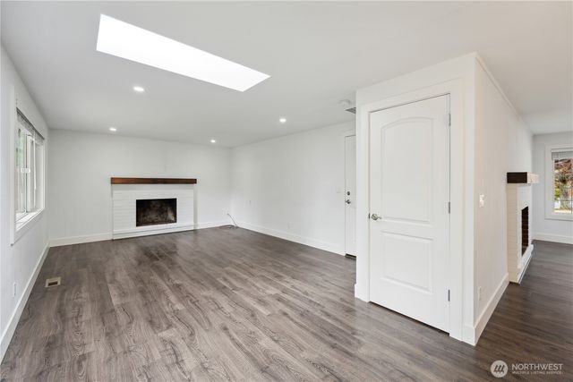 16525 NE 28th Street, Bellevue, WA 98008