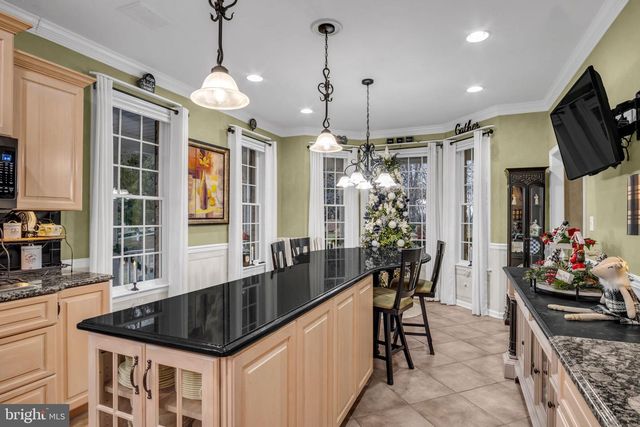 1709 COUNTRY MANOR DR, York, PA 17408