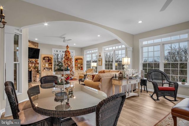 1709 COUNTRY MANOR DR, York, PA 17408