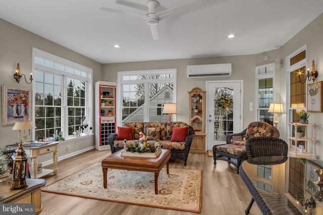 1709 COUNTRY MANOR DR, York, PA 17408