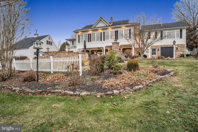 1709 COUNTRY MANOR DR, York, PA 17408