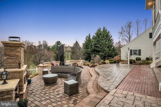 1709 COUNTRY MANOR DR, York, PA 17408