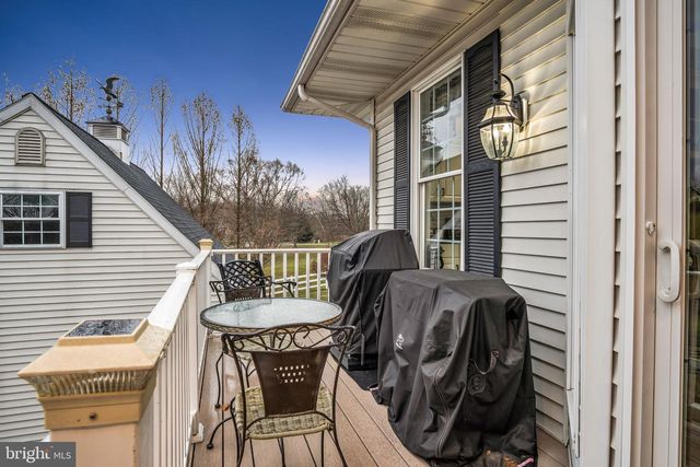 1709 COUNTRY MANOR DR, York, PA 17408